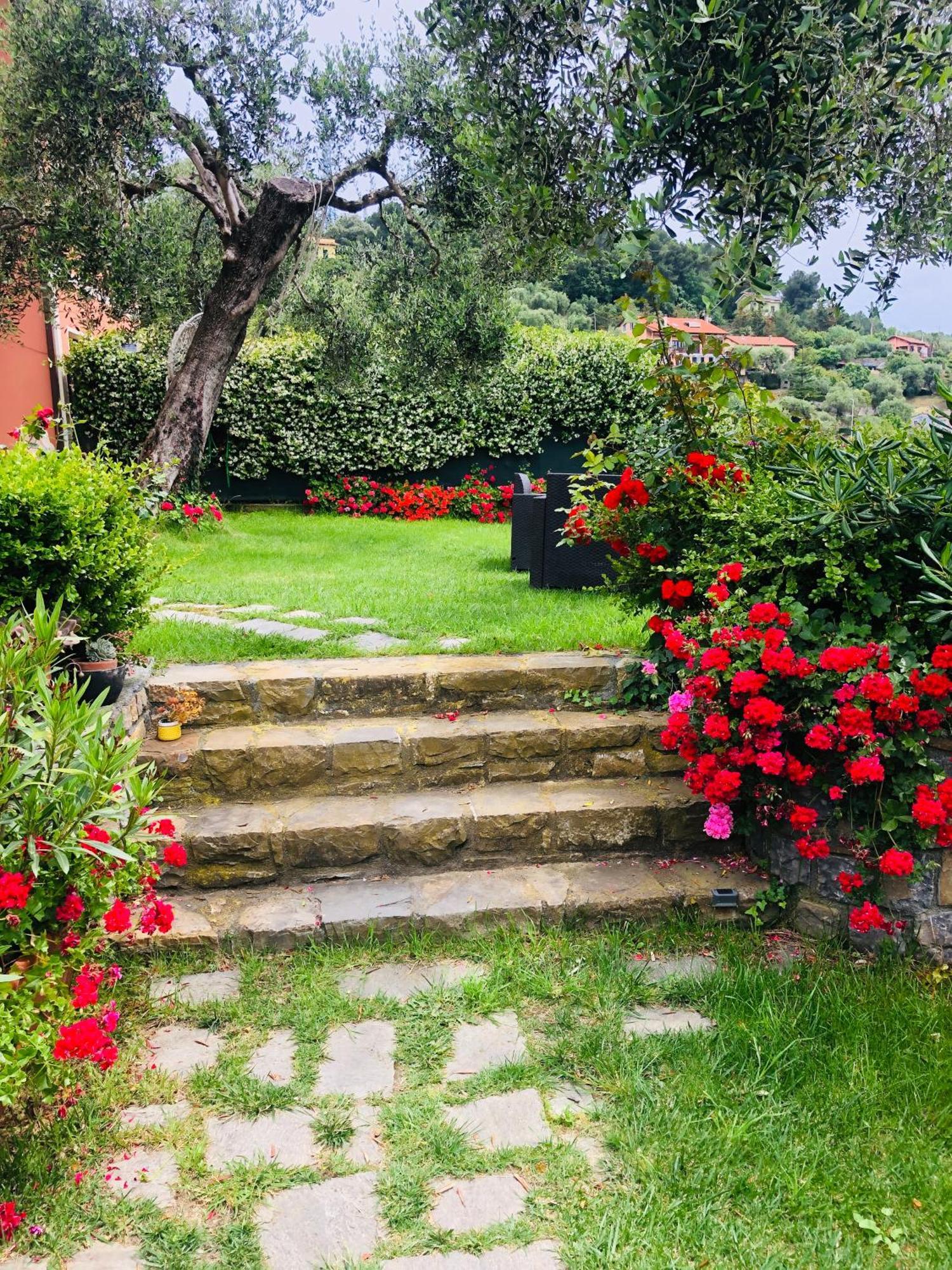 Le Jardin Sur Mer Avec Bike Et Mtb Tour Hotell Imperia Eksteriør bilde